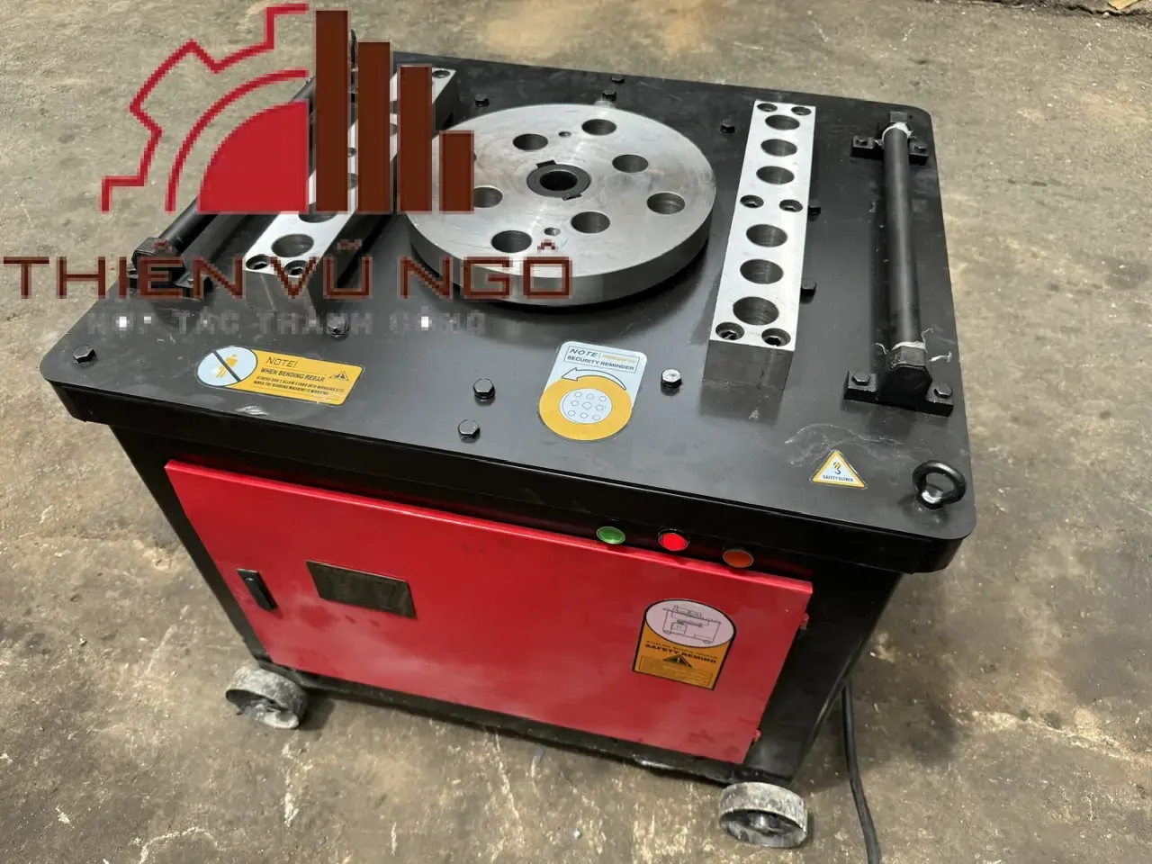 M&aacute;y Uốn Sắt GW45