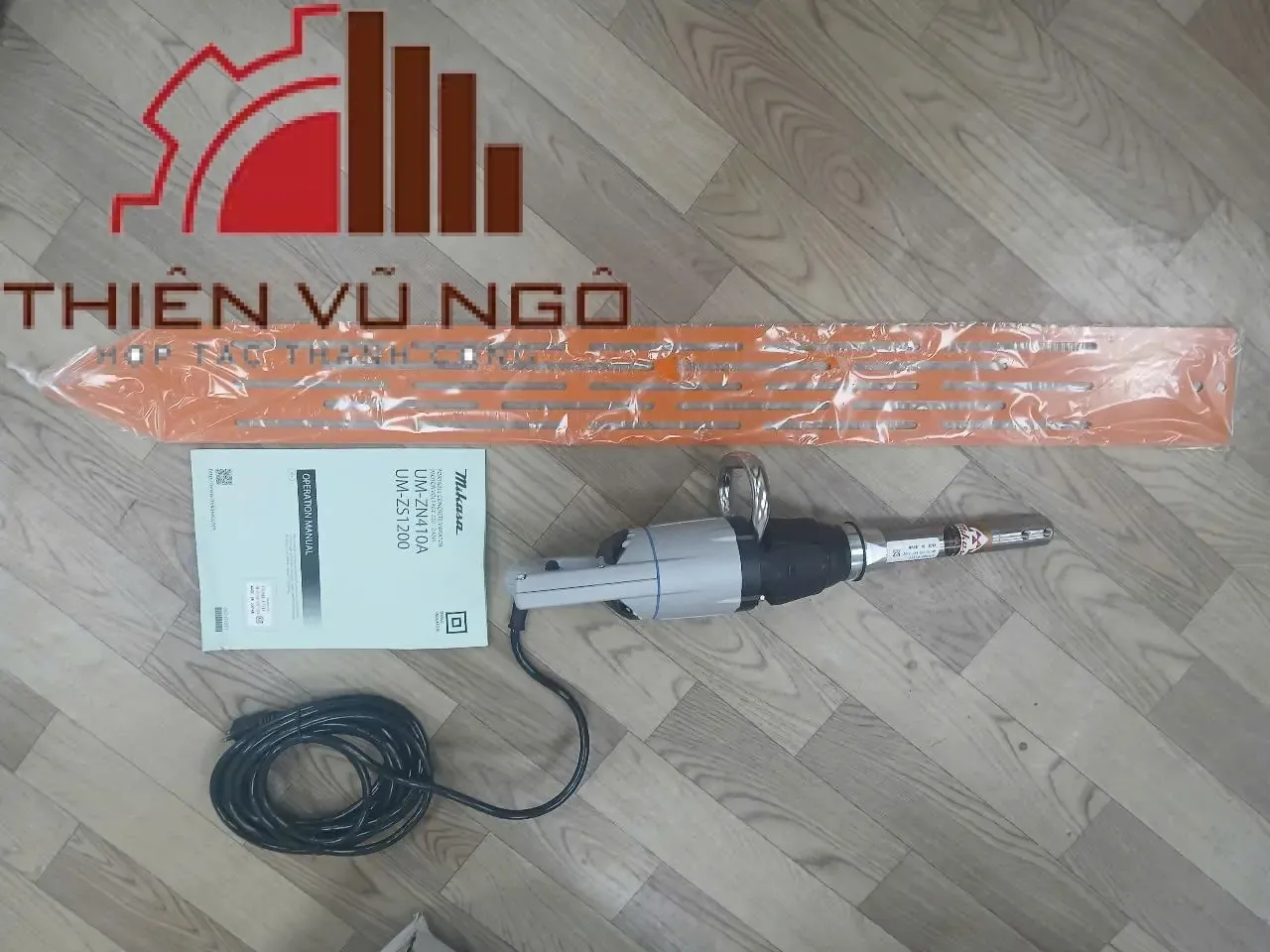 M&aacute;y Đầm Rung B&ecirc; T&ocirc;ng Mikasa UM-ZS1200