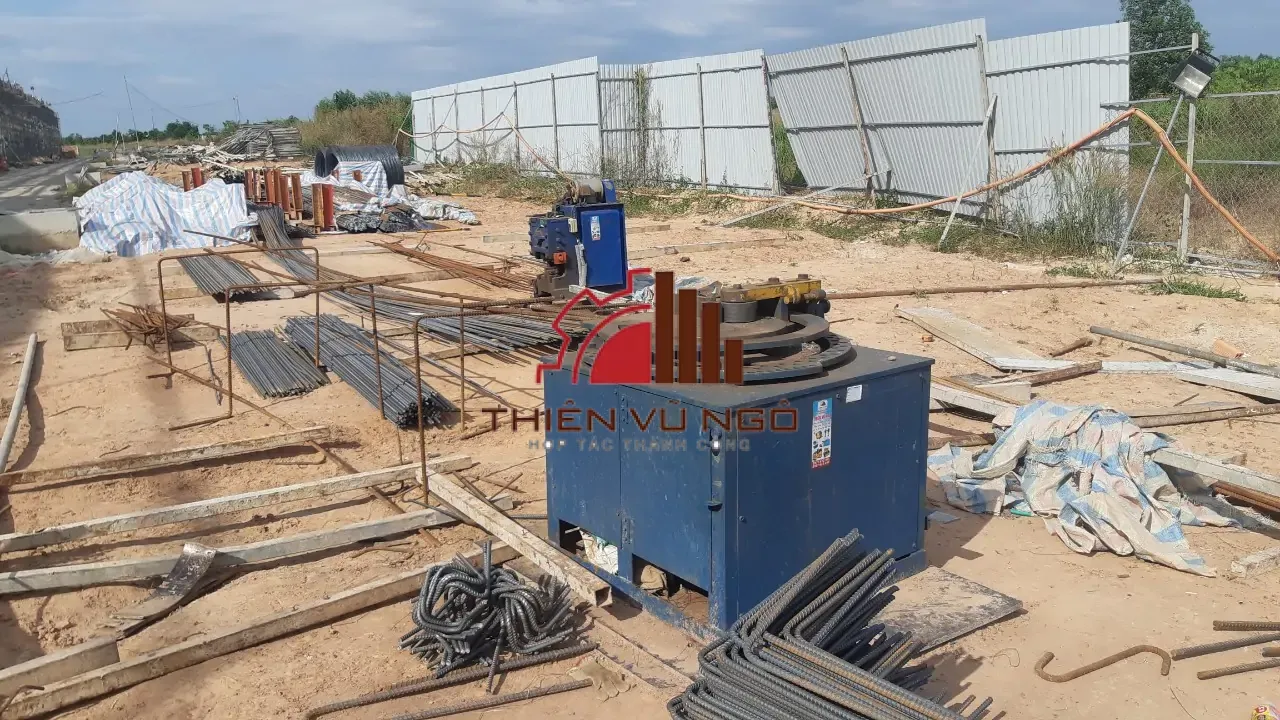 Cho thu&ecirc; M&aacute;y Uốn Sắt TOYO