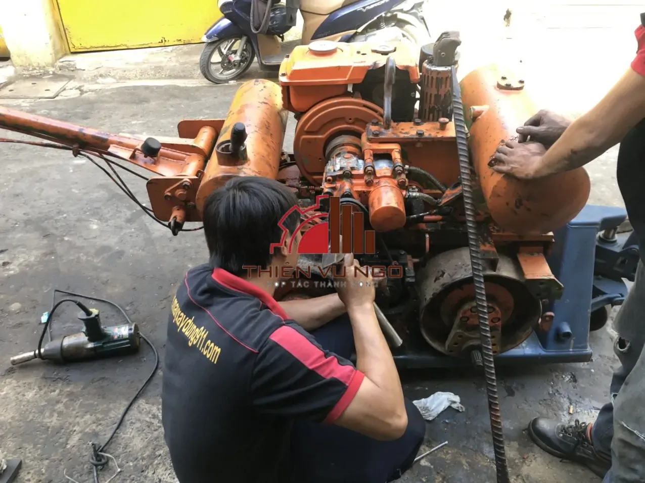 Cho thuê Máy Uốn Sắt TOYO