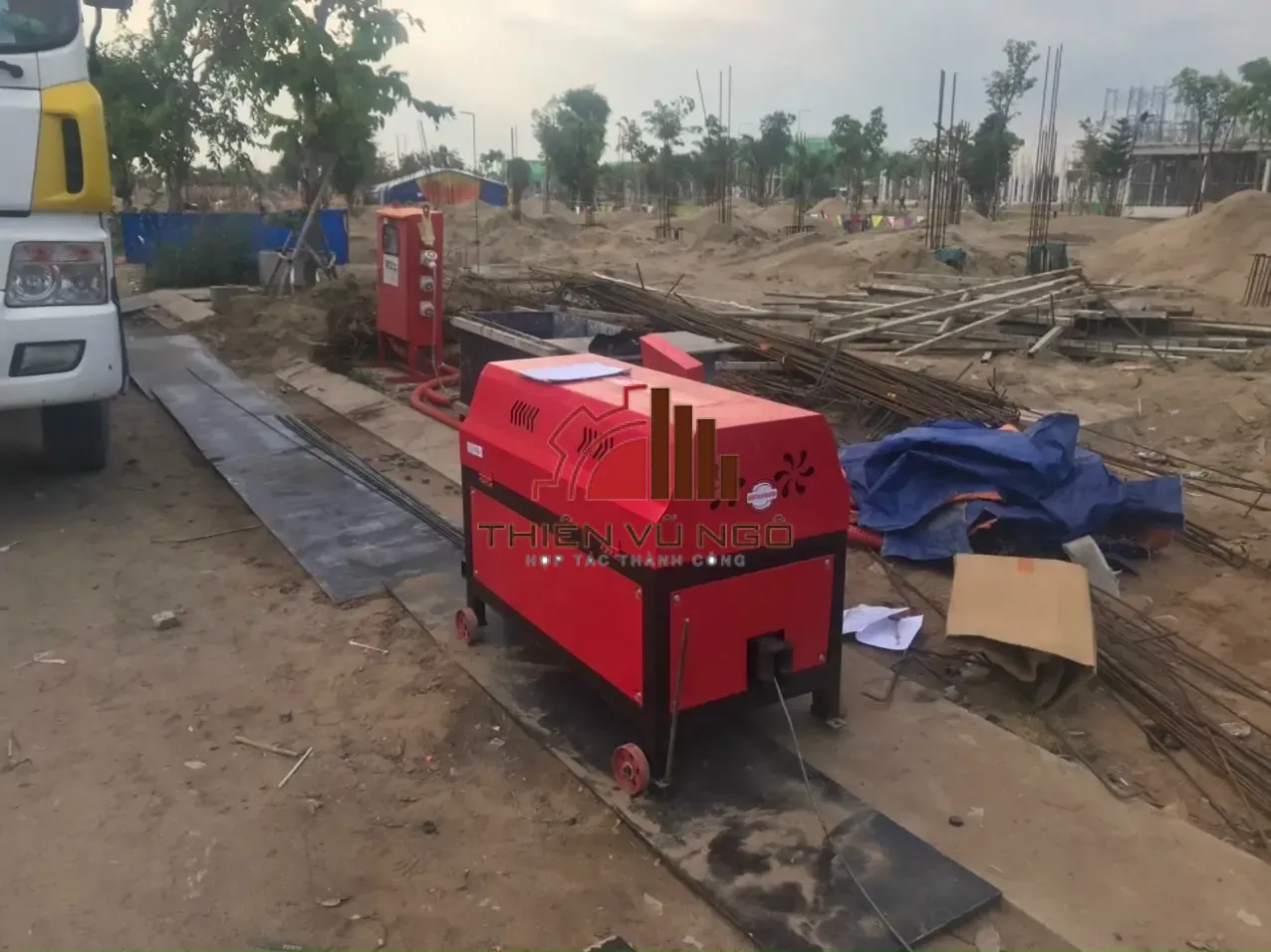 Cho Thuê Máy Duỗi Cắt Sắt GT4-12