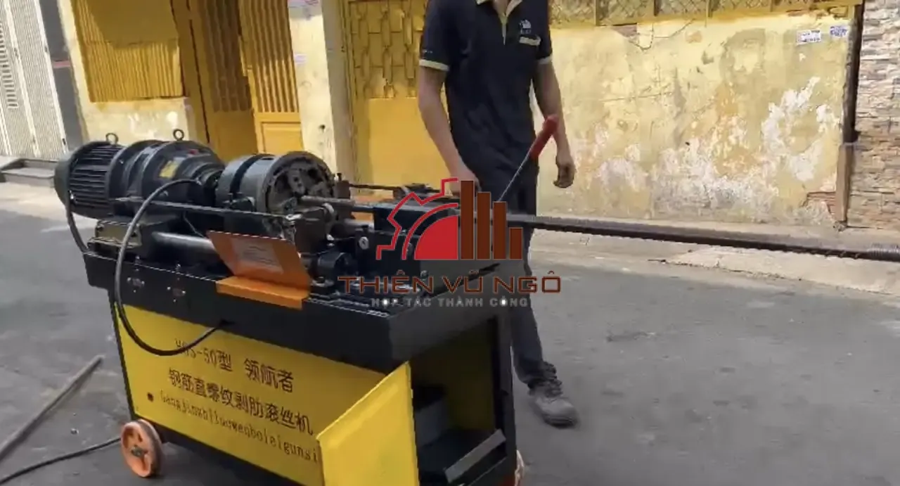 Máy tiện ren sắt cây HGS50 PRO