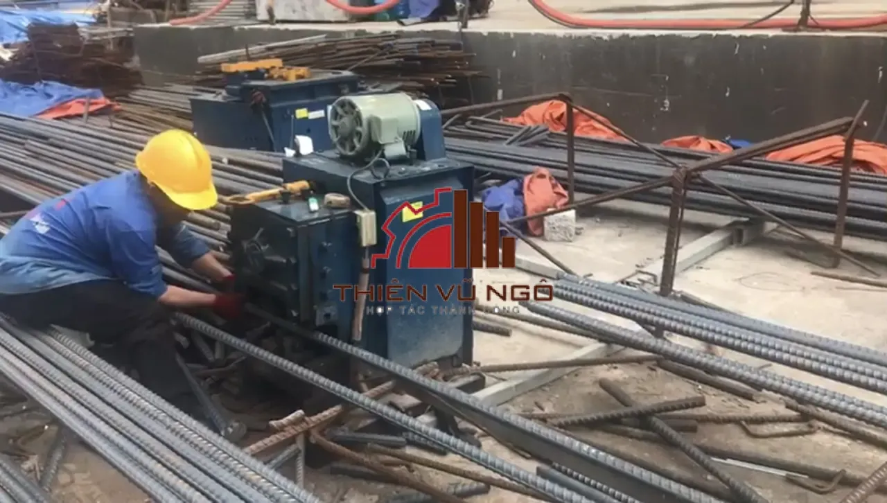 Hướng dẫn c&aacute;ch sử dụng M&aacute;y Cắt Sắt TOYO C‑33