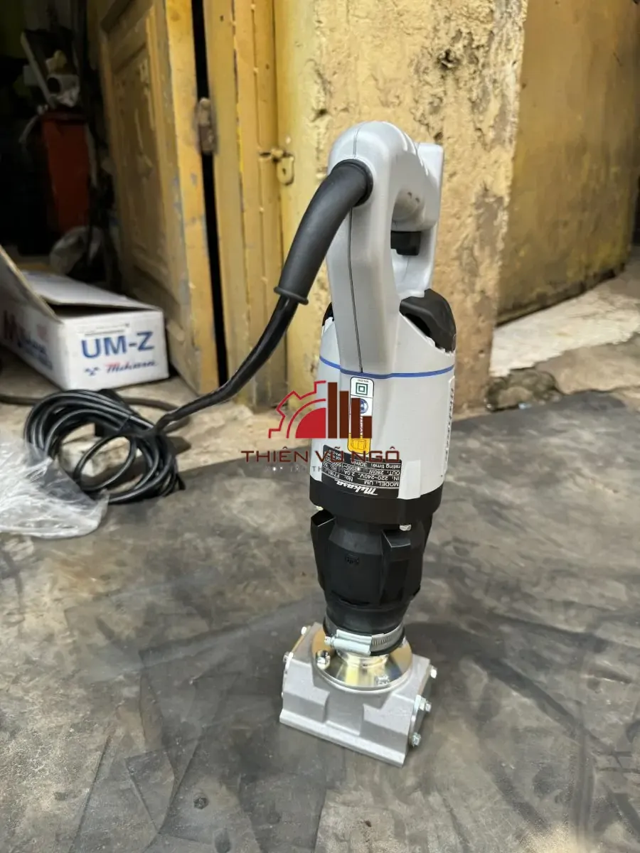 Máy đầm rung bê tông 