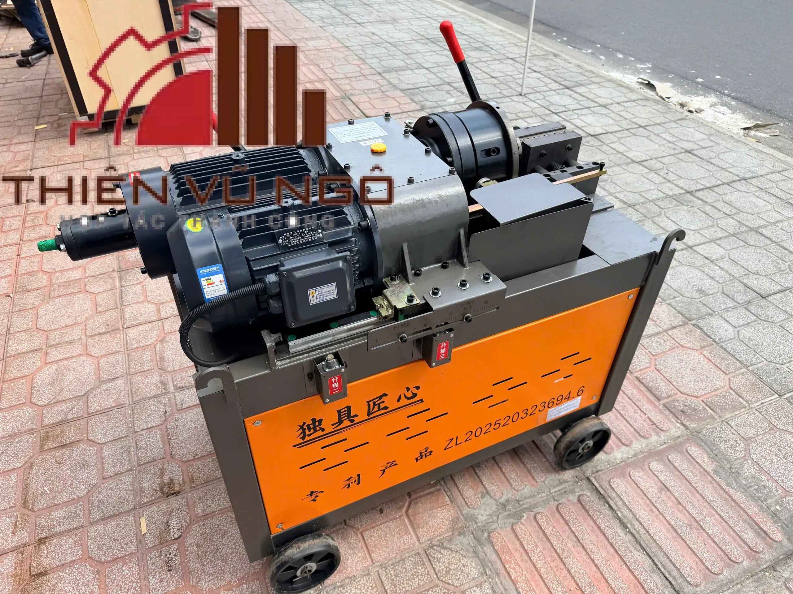 Máy tiện ren đầu thép 2 chức năng HGS50B